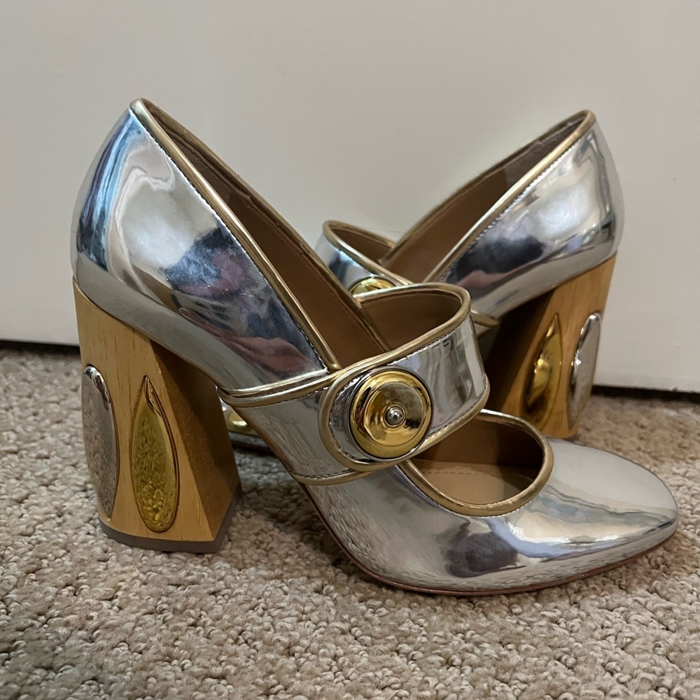 Never been worn Tory Burch Madison Metallic Mary Jane Pumps